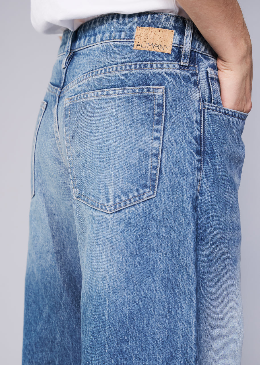 Amal Stacked Barrel Jean