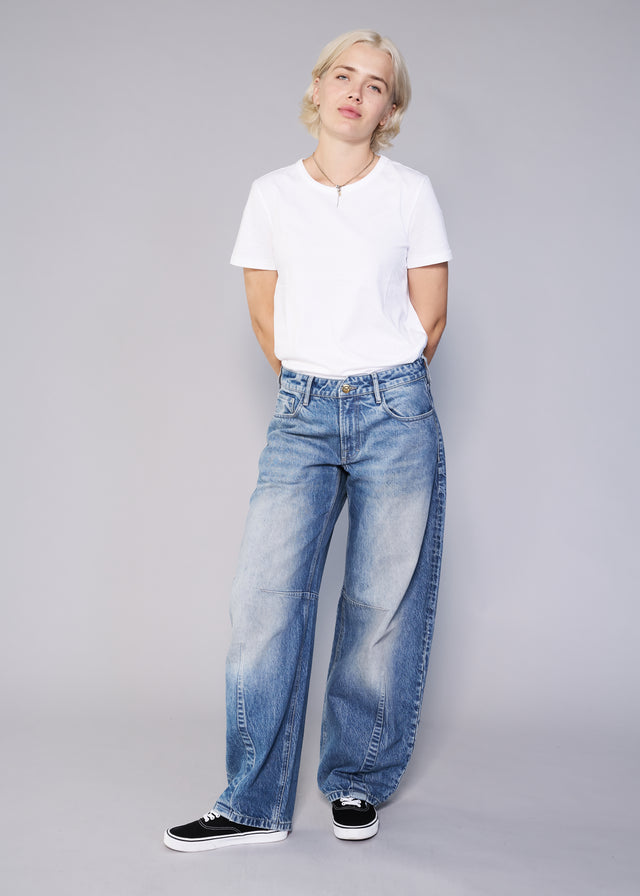 Amal Stacked Barrel Jean